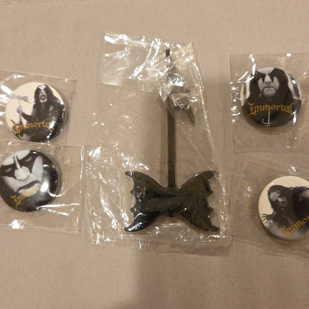 IMMORTAL Band - 4 Buttons and 1 Pendant Set - NEW